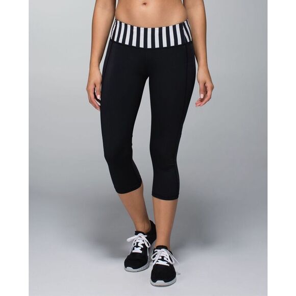 Lululemon Water Bound Crop Leggings - Picture 1 of 6